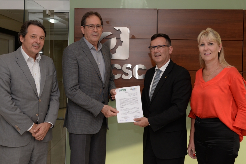 FIESC e CRCSC firmam parceria 
