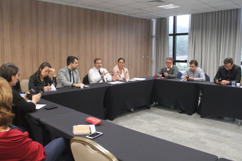 Reunião foi realizada na FIESC, em Florianópolis (foto: Gabrielle Bittelbrun)
