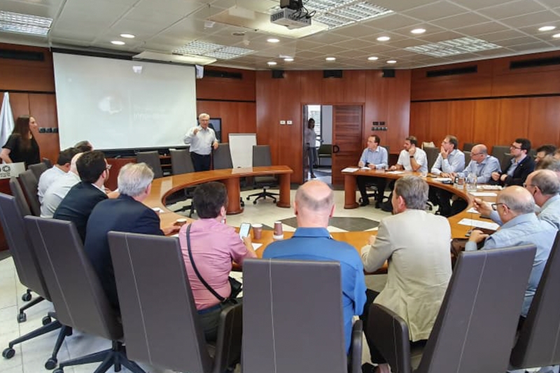 Comitiva em reunião na Universidade de Tel Aviv