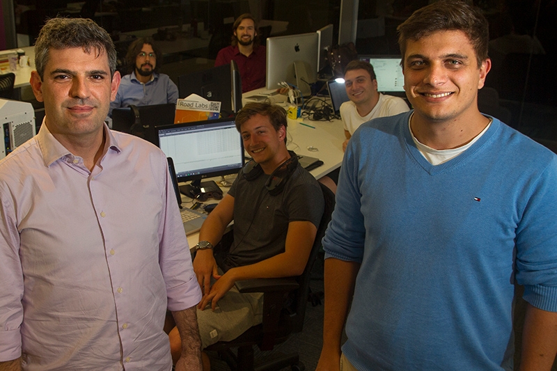 Zucarato, da Engie, e Fornari, no LinkLab: posto avançado de inovações.