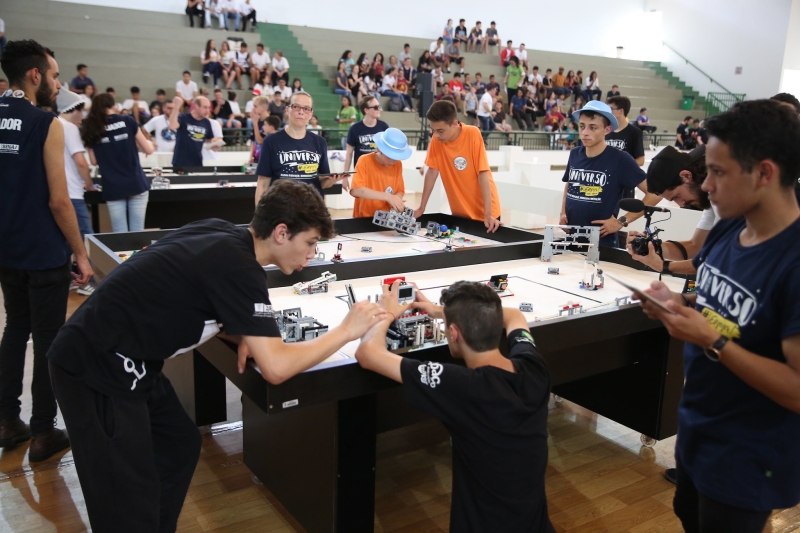Torneio de robótica realizado em outubro foi preparatório para a etapa regional. Foto: Roby Gartz