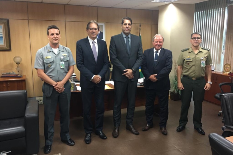 Reunião no Ministério da Defesa