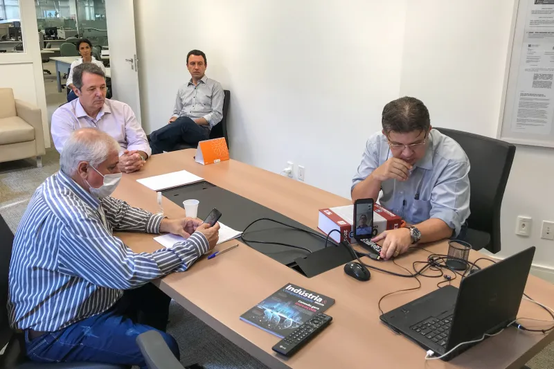 Foco é conciliar segurança das pessoas e volta da atividade econômica