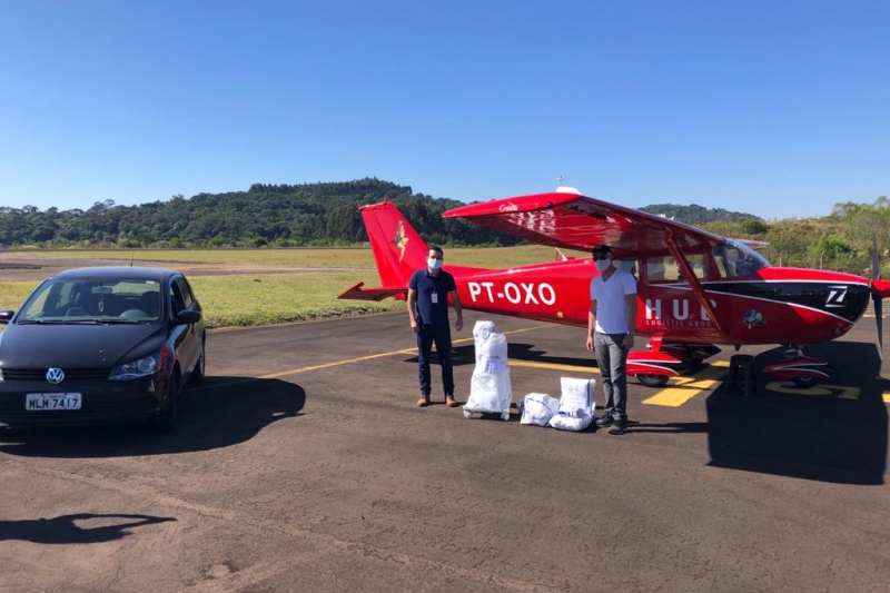 Equipamentos são transportados em articulação do Comdefesa da FIESC em parceria com a Defesa Civil e Aeroclube de Santa Catarina