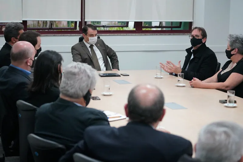 Retirada do projeto da Previdência estadual abre espaço para aprofundar o debate, avalia FIESC