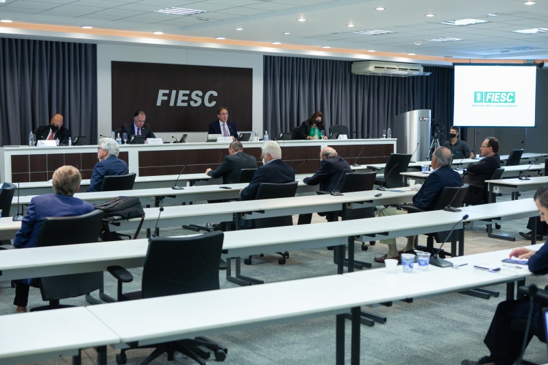 Os números positivos do emprego foram destacados em reunião de diretoria da FIESC, nesta sexta-feira, dia 29 (foto: Filipe Scotti) 