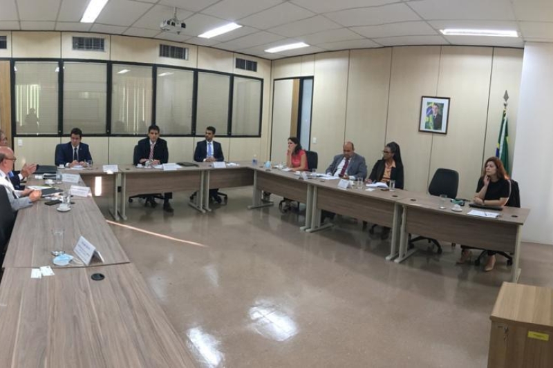 Reunião no Ministério da Infraestrutura com o secretário-executivo, Marcelo Sampaio, e sua equipe técnica