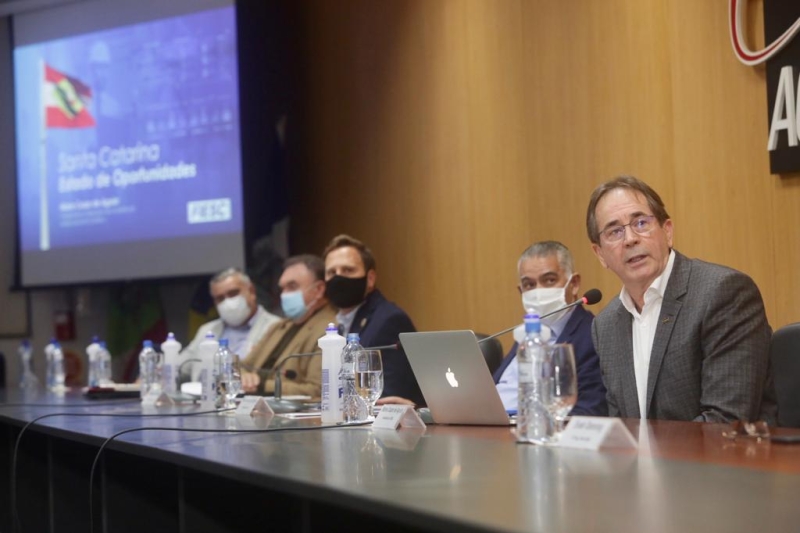Presidente Mario Aguiar participou de reunião da ACIJ (foto: divulgação Acij)