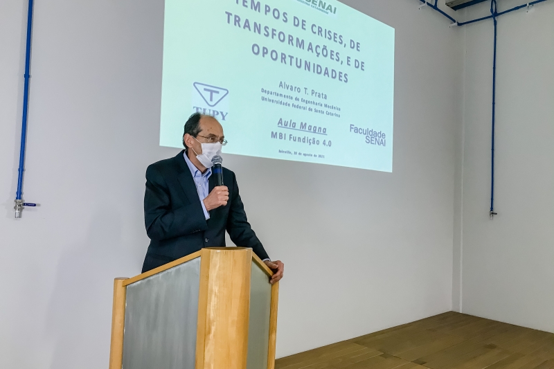 Professor Álvaro Prata ministrou a aula magna do MBI (foto: divulgação Tupy)