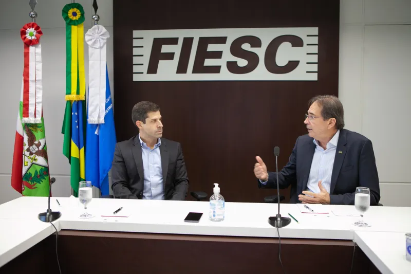 Na FIESC, setor da construção reúne-se com secretário de Desestatização