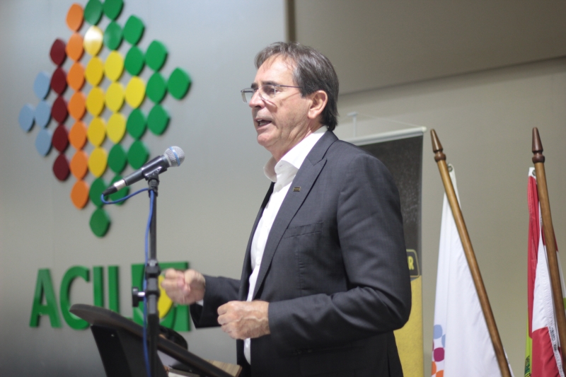 Presidente da FIESC, Mario Cezar de Aguiar (Foto: Jonatan Mota)