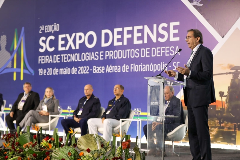 Presidente da FIESC, Mario Cezar de Aguiar, na abertura da SC Expo Defense (foto: Filipe Scotti)