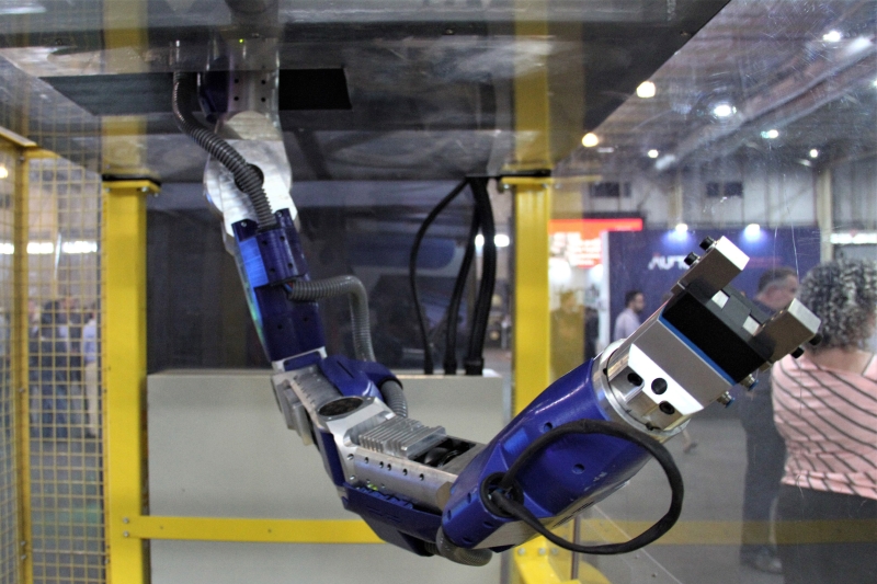 Robô simula a agilidade de uma cobra para melhorar linhas de produção