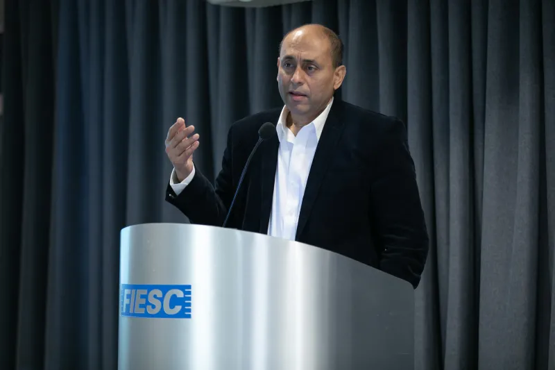 Ambiente de negócios e infraestrutura  atrapalham inovação no Brasil