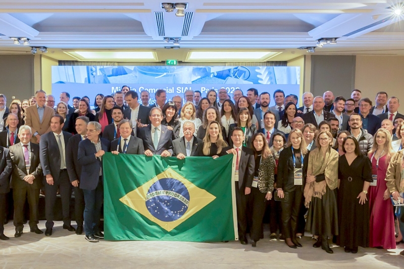 Grupo brasileiro que participa da missão (foto: divulgação CNI)