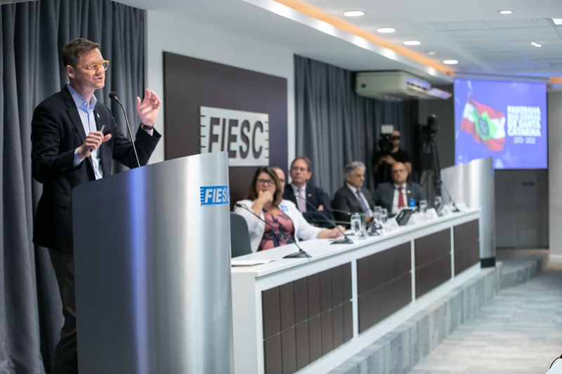 O secretário participou da reunião de diretoria da FIESC, nesta sexta-feira, dia 27 (foto: Filipe Scotti)