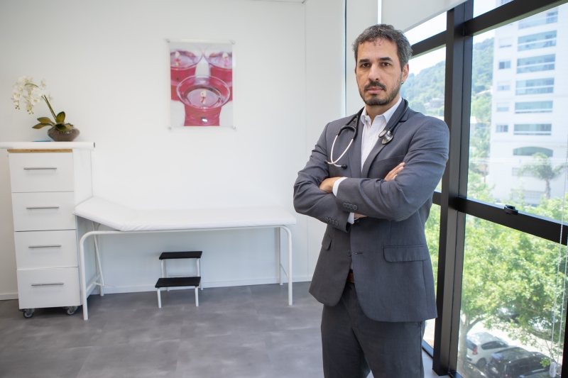 Médico Leandro Garcia lembra que a vacina não é capaz de transmitir a doença. Foto: Filipe Scotti
