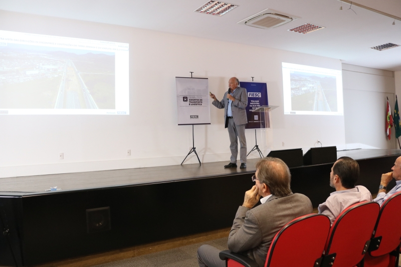 Engenheiro Ricardo Saporiti durante apresentação no encontro (foto: Dâmi Radin)