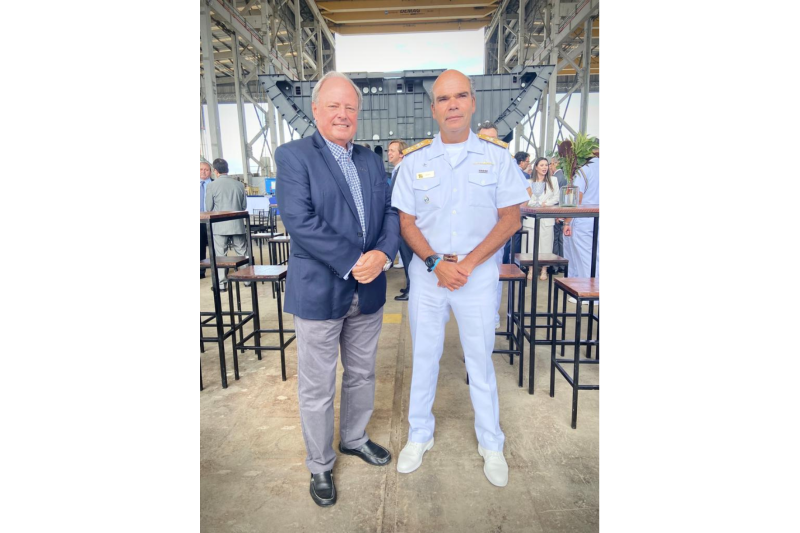 Cesar Olsen, do Comdefesa, e o comandante da Marinha do Brasil, almirante Marcos Sampaio Olsen