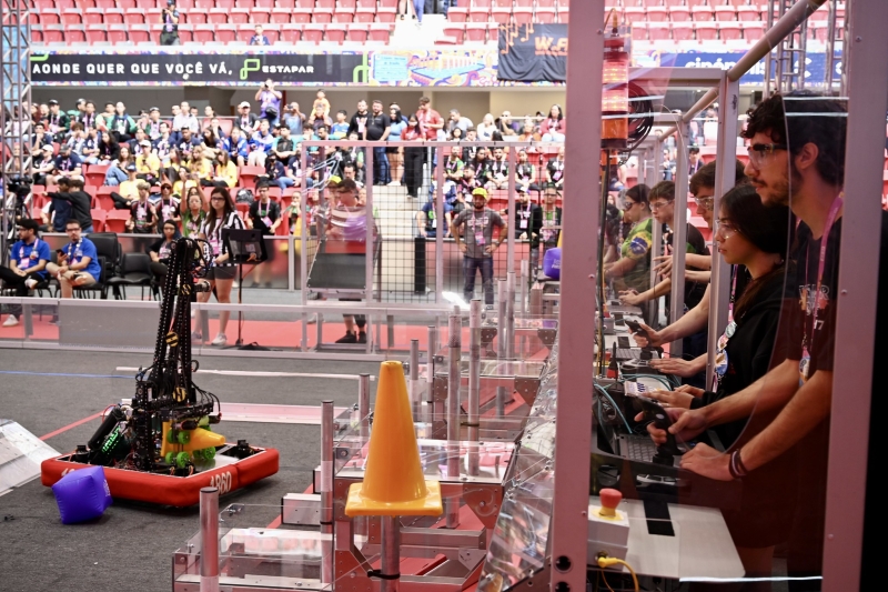 TechMaker Robotics, Blumenau, é uma das equipes que participa do festival. Foto: Divulgação/CNI