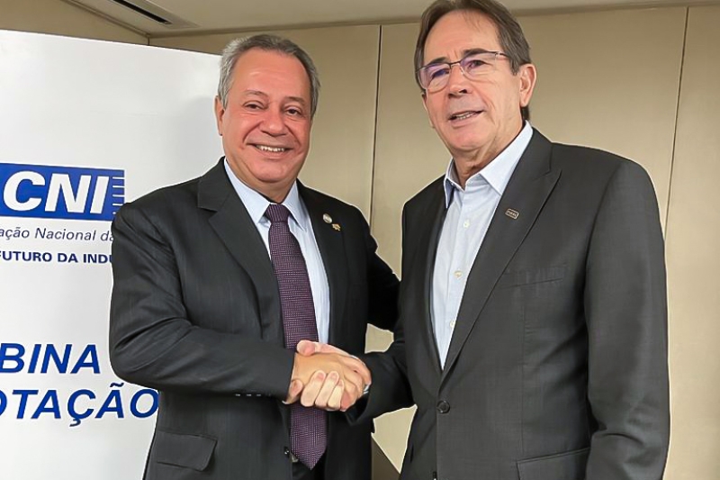Presidente eleito da CNI, Ricardo Alban (à esq.), e o presidente da FIESC, Mario Cezar de Aguiar