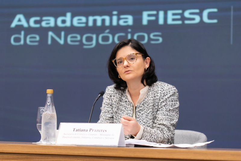 Tatiana Prazeres participou da reunião da Câmara de Comércio Exterior da FIESC (foto: Filipe Scotti)