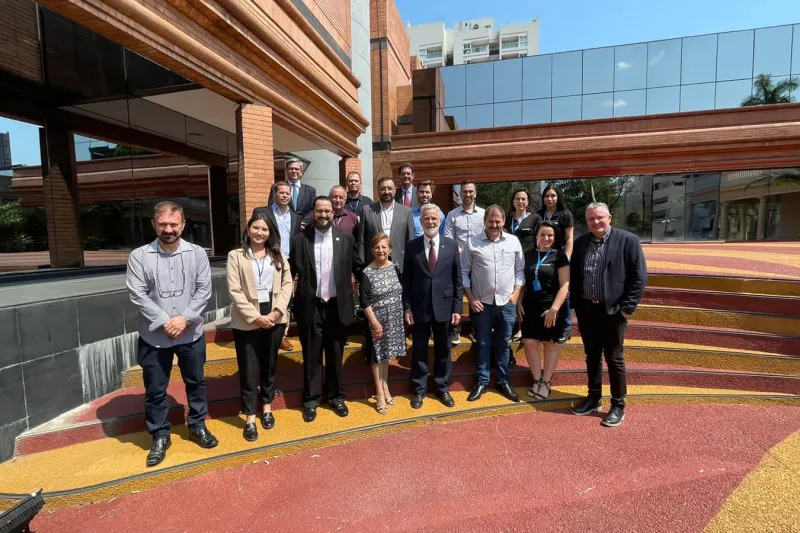 Grupo catarinense reuniu-se com o embaixador do Brasil no Paraguai, José Antônio Narcondes de Carvalho 