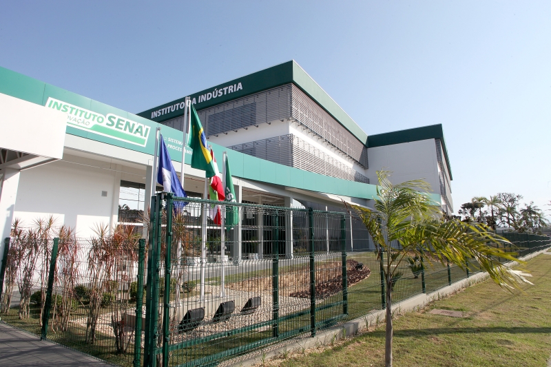 Instituto SENAI em Joinville atua no desenvolvimento de inovação em sistemas de produção e em tecnologias a laser (foto: divulgação)