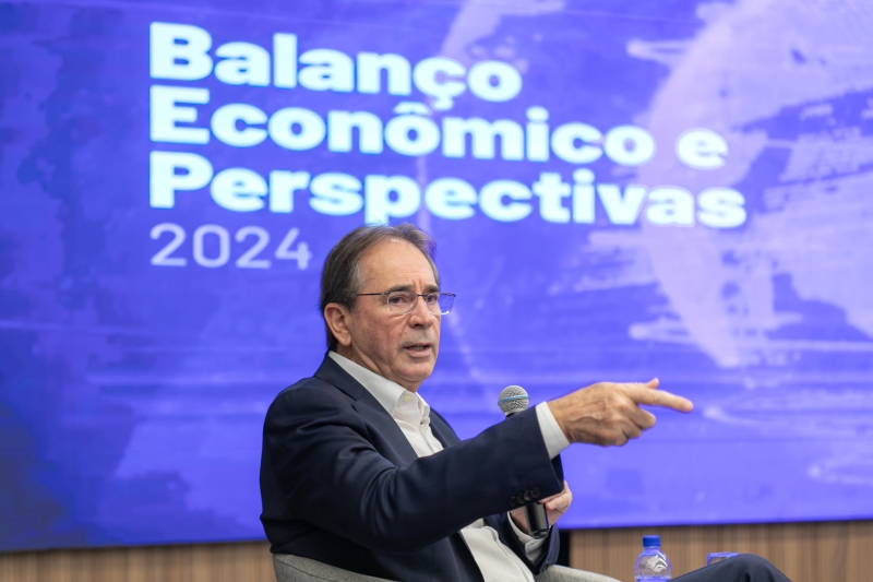 Presidente da FIESC, Mario Cezar de Aguiar, apresentou as perspectivas da indústria para 2024 (foto: Filipe Scotti)