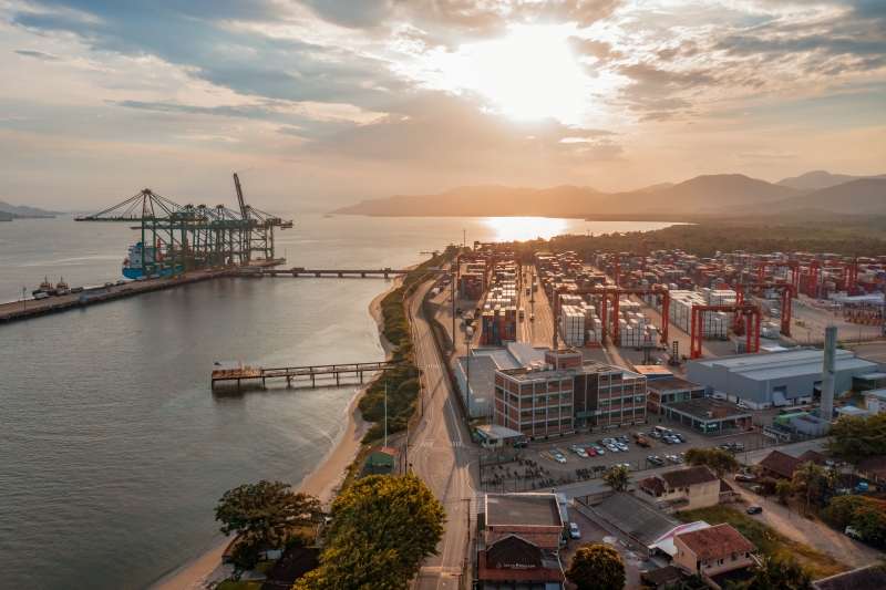 Porto Itapoá tem nova linha para a América do Norte