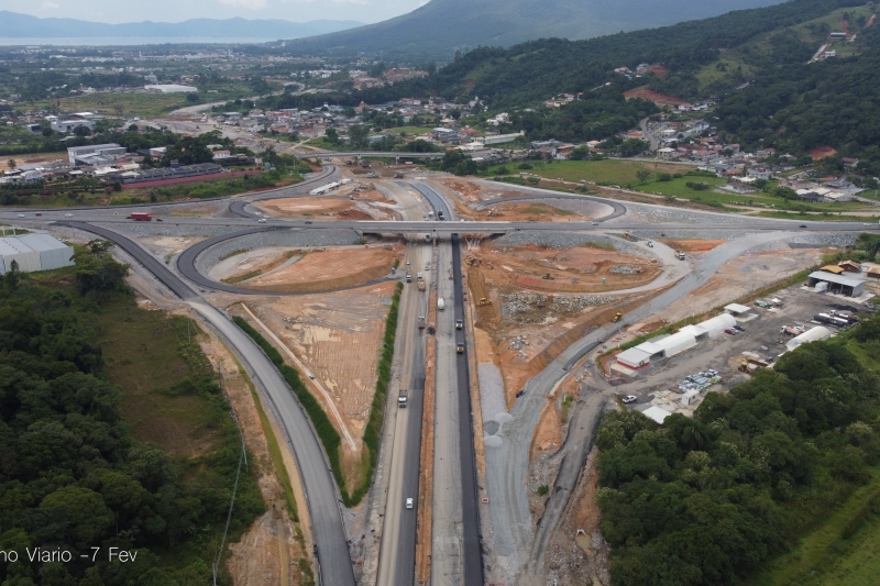 Ritmo atual das Obras do Contorno Viário de Florianópolis permitiria liberação para tráfego em julho (foto: FIESC/Ricardo Saporiti)