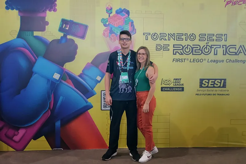 Na torcida, Simone acompanha o filho no festival em Brasília. Foto: Vanessa Lima 