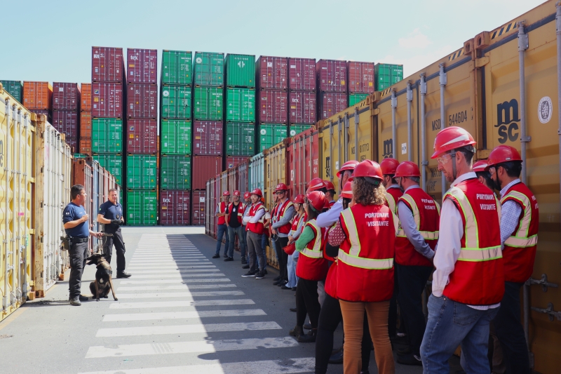 Visitação ao porto mostrou fiscalização e inspeção na prática. (Foto: Divulgação)