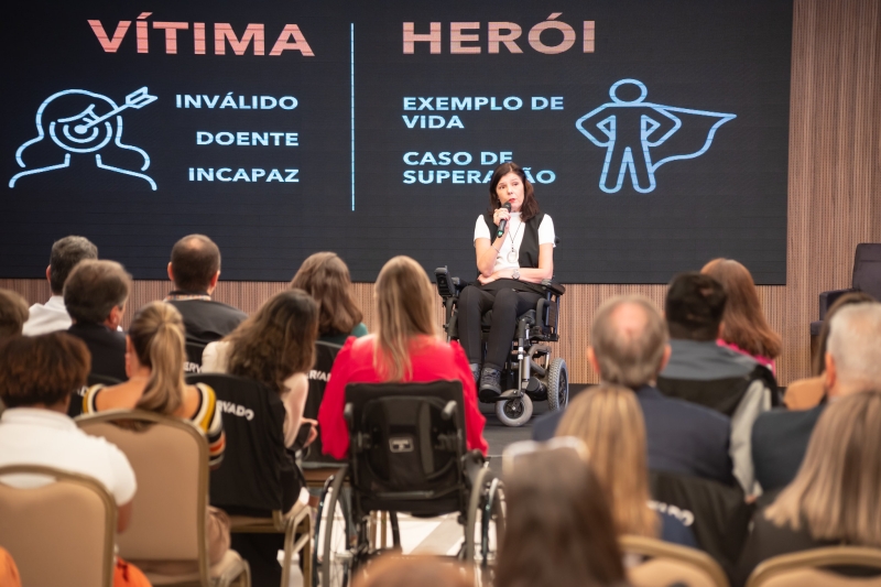 Flavia Cintra abriu as discussões sobre inclusão no evento promovido pela FIESC. Foto: Fabricio Almeida