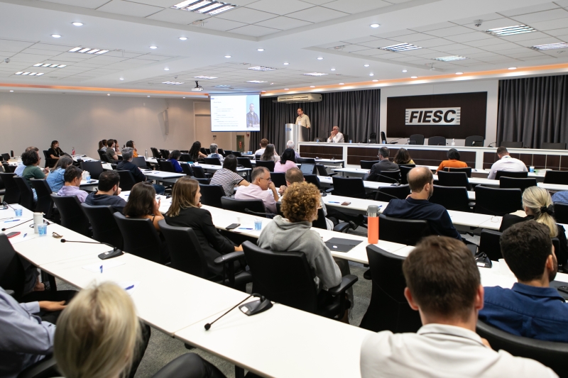 Evento realizado na sede da FIESC reuniu acadêmicos, instituições e universidade. Foto: Filipe Scotti 