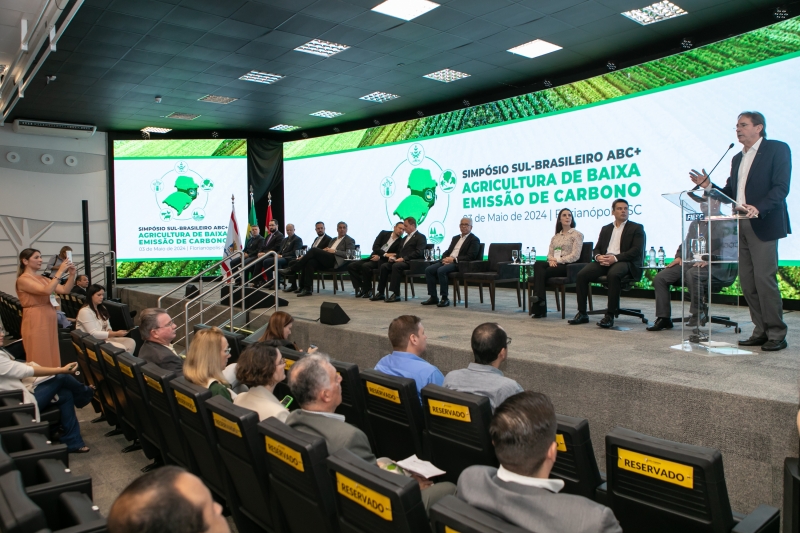 FIESC recebe evento sobre descarbonização na agropecuária da região Sul