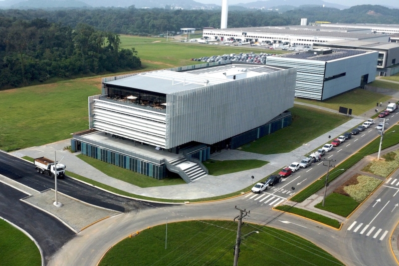 Ágora UNI é o quarto prédio do complexo Ágora Tech Park. Foto: Divulgação/Ágora