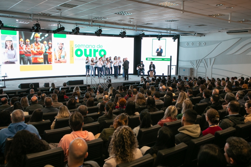 Abertura foi realizada em Florianópolis e transmitida para regionais (Filipe Scotti)