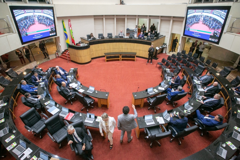 Plenário aprova atualização de leis tributárias de SC para ajustar texto a normas federais. (foto: Rodolfo Espínola / AgênciaAL)