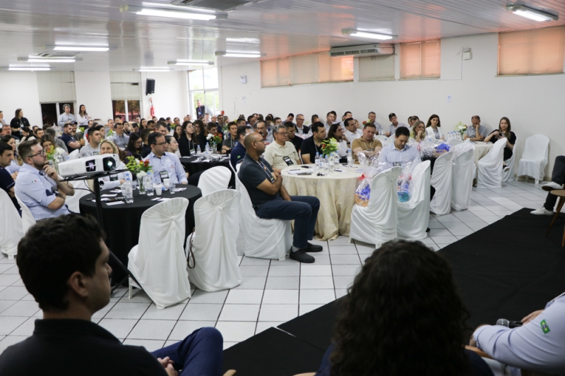 Mais de 200 pessoas conheceram ferramentas aplicadas com consultoria do Instituto SENAI de Eficiência Operacional (foto: Débora Sberse/MB Comunicação)