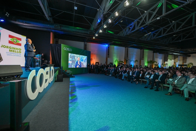 Abertura do  evento foi realizada nesta quinta, dia 21, em Florianópolis