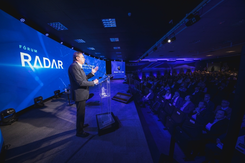 Presidente da FIESC, Mario Cezar de Aguiar, elogiou associativismo na abertura do evento (José Somensi)