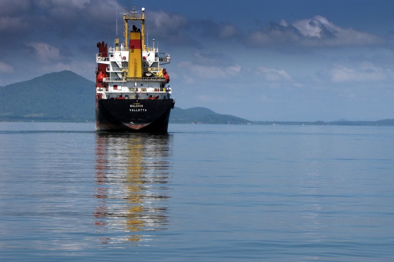 Aprofundamento do canal vai elevar capacidade do Porto Itapoá para 16 mil TEUs. (Foto: Giba Härbe/Flickr)