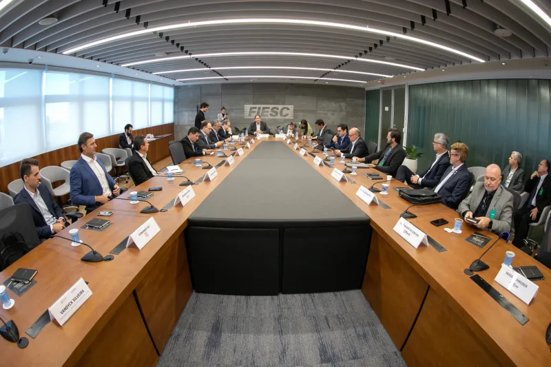 Encontro dos executivos durou duas horas; foi o primeiro de quatro previstos até outubro (Filipe Scotti)