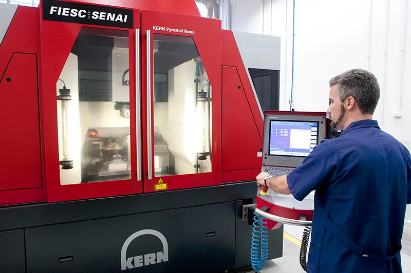 Com projetos como o desenvolvimento de satélites, Institutos de Inovação de Santa Catarina conseguem internalizar demandas locais da indústria e também participar de projetos estruturantes em âmbito nacional – Foto: Divulgação