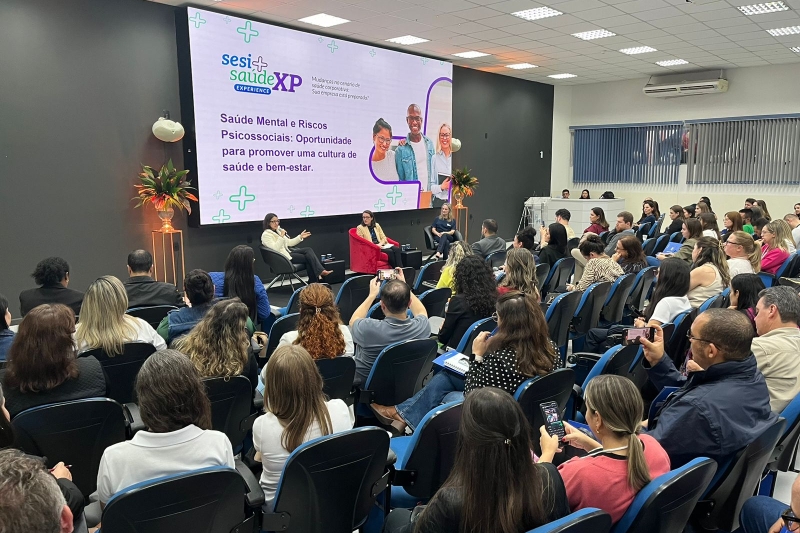 SESI/SC lota auditório em São José para debater saúde e segurança do trabalhador