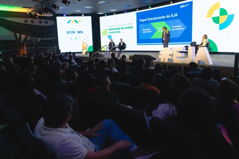 Participantes lotaram auditório na abertura do encontro, nesta terça (Fotos: José Somensi)