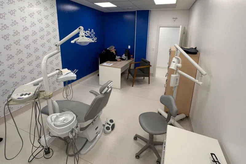 Procedimentos são feitos em unidades fixas (foto) e móveis para conforto dos pacientes