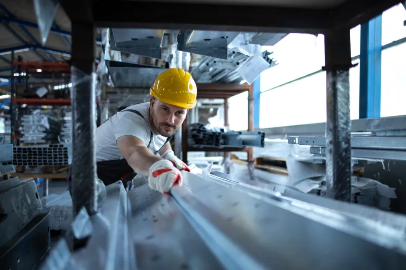 Produção industrial catarinense avança 4,8% no ano até maio
