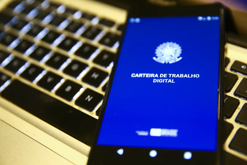 Indústria de SC gera 40,3 mil empregos no ano até maio